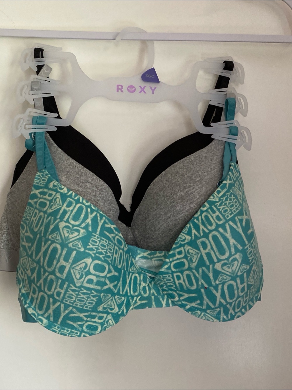 Roxy T-shirt bras NWT